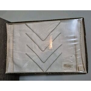 Vintage NIB Kemp & Beatley 8 Pc  4 Placemat & 4 Napkin. Elegant Cream Linen